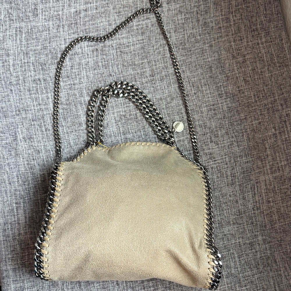 Stella McCartney Elegant Chain-Trimmed Beige Shoulder Bag